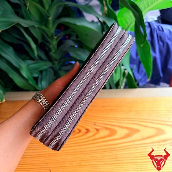 Ví da cá sấu cầm tay tinh tế BEA8