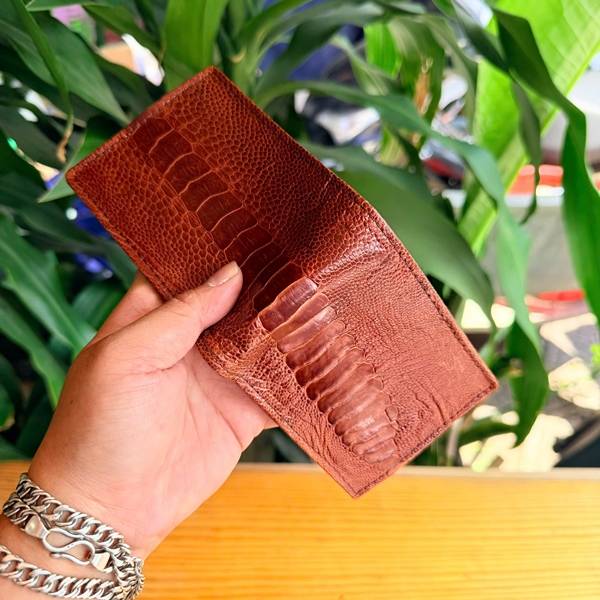 Ví nhỏ cầm tay da đà điểu vảy chân VGD1 sang trọng.