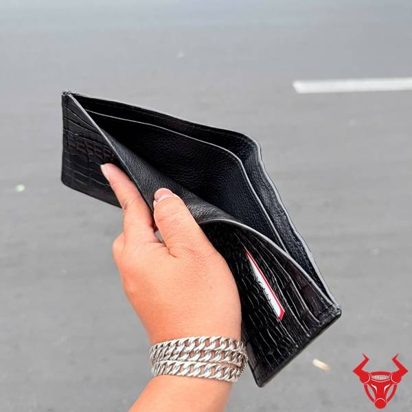Ví da cá sấu 8 gù sơn cạnh VCAA11 màu đen cao cấp