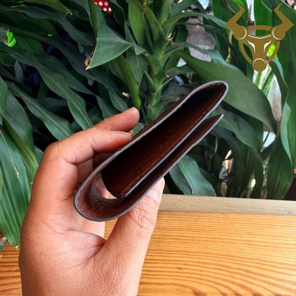 Ví sen da đà điểu màu nâu đất phong cách cao cấp