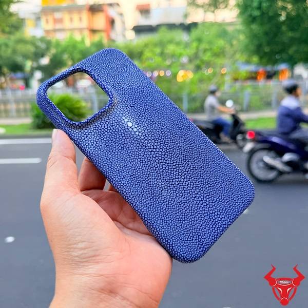 Ốp lưng iPhone 16 Pro Max da bụng cá đuối ngọc cao cấp sang trọng nổi bật