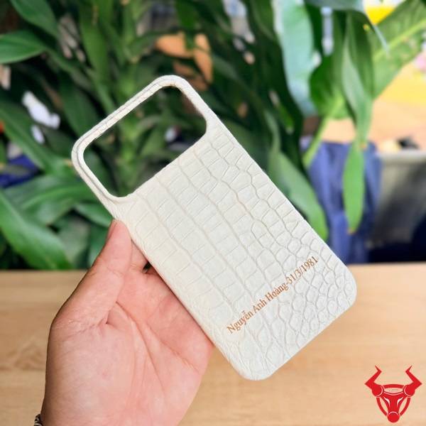 Ốp Lưng ELAA8 Da Cá Sấu Cho Iphone 17 Pro Max Thời Trang Ốp lưng Iphone 17 Pro Max ELAA8 da cá sấu cá tính và sang trọng.
