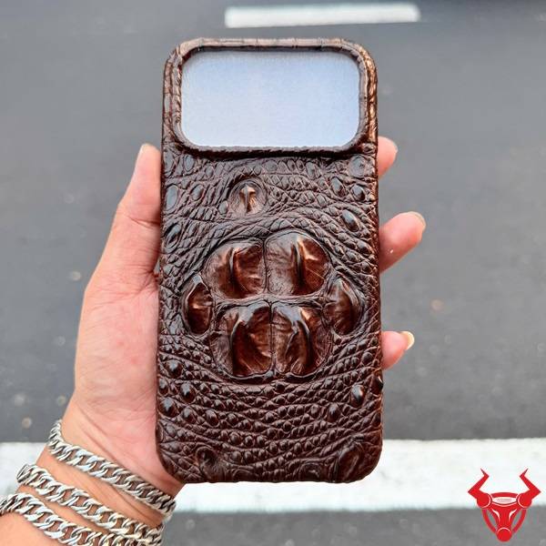 Ốp Lưng iPhone 17 Pro Max Da Cá Sấu 6 Gù Bảo Vệ Toàn Diện Ốp lưng iPhone 17 Pro Max da cá sấu 6 gù cao cấp ELAA4 bảo vệ điện thoại