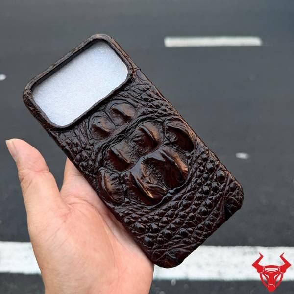 Ốp lưng iPhone 17 Pro Max da cá sấu 8 gù đẳng cấp ELAA4 chống trầy