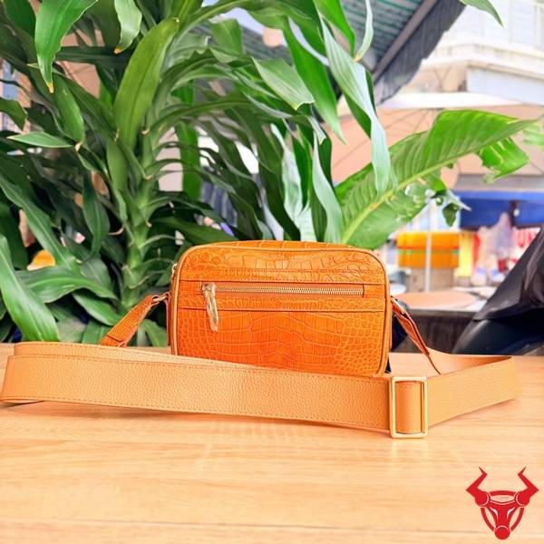 Túi đeo chéo da cá sấu Thái màu cam phong cách hiện đại