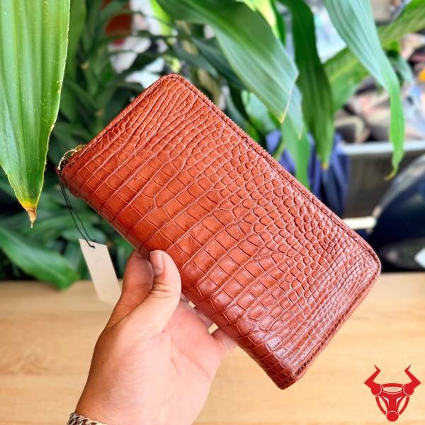 Ví cầm tay da cá sấu màu nâu đỏ cao cấp thiết kế sang trọng