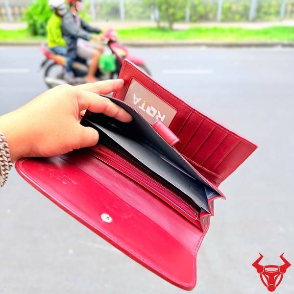 Ví da cá đuối màu đỏ cao cấp phong cách sang trọng khác biệt