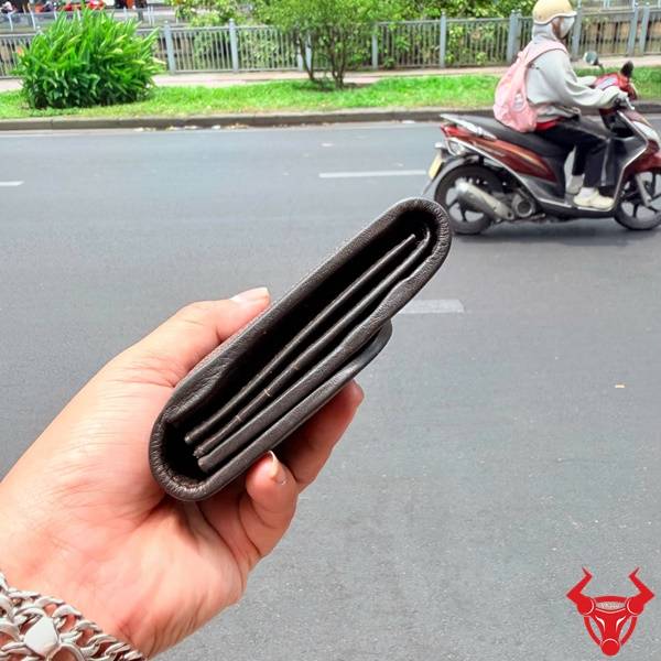 Ví cầm tay 3 gấp da cá đuối màu xám độc đáo cao cấp