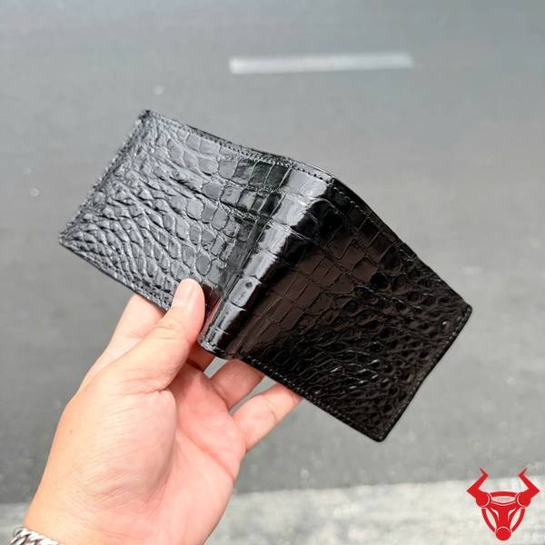 Ví nam da bụng cá sấu 2 mặt da màu đen phong cách hiện đại