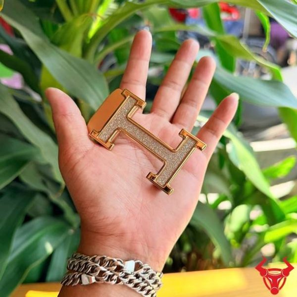 Mặt khóa dây lưng nam K103 thép chắc chắn và sang trọng.