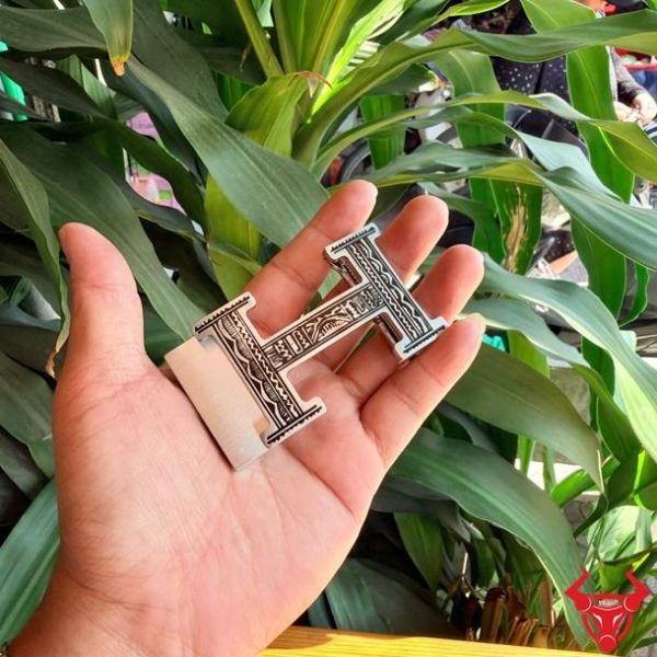 Khóa Thắt Lưng Nam K103 Chữ H Ray Trượt Sang Trọng Mặt khóa thắt lưng thép K103 chữ H hoa văn lịch lãm.