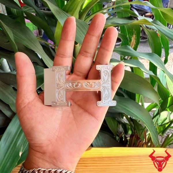 Mặt Khóa Ray Trượt K103 Chữ H Thời Trang Nam Khóa thắt lưng thép K103 chữ H với hoa văn tinh xảo.