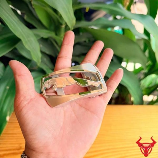 Khóa Ray Trượt Tự Động K139 Sang Trọng Và Bền Bỉ Mặt khóa thắt lưng thép hình con báo K138 bản 3.5cm ray trượt tự động.