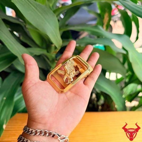 Khóa Ray Trượt Tự Động K7 Sang Trọng Bền Bỉ Cho Nam Mặt khóa dây lưng nam K7 hình đại bàng cao cấp và bền đẹp.