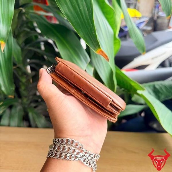 Ví nam da bò VDB54 màu nâu nhiều ngăn với thiết kế tinh tế.