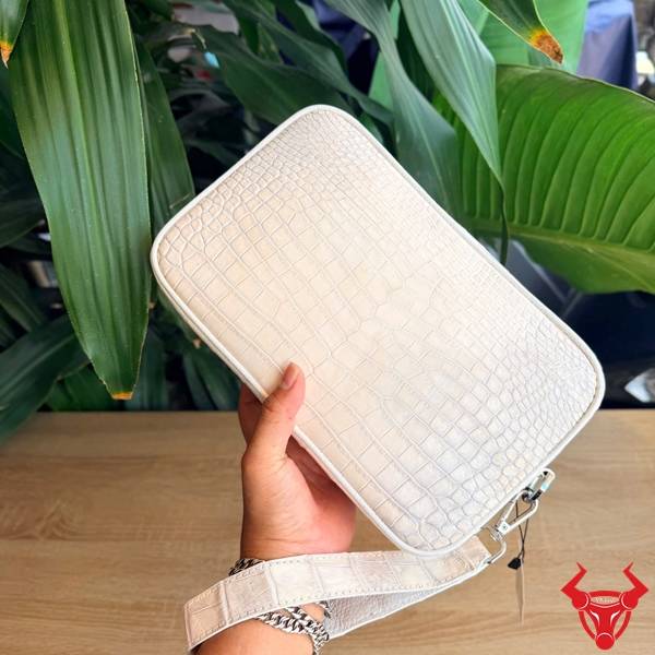 Túi clutch cầm tay da cá sấu CBFA8 màu bạch tạng đẳng cấp.