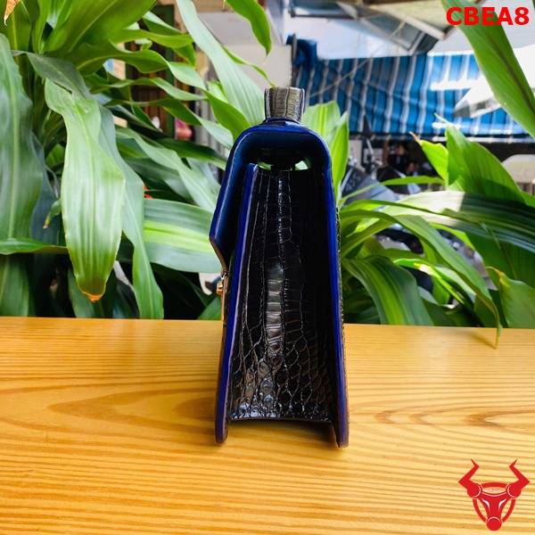Clutch xách tay nam da bụng cá sấu CBEA8 màu đen bền đẹp.