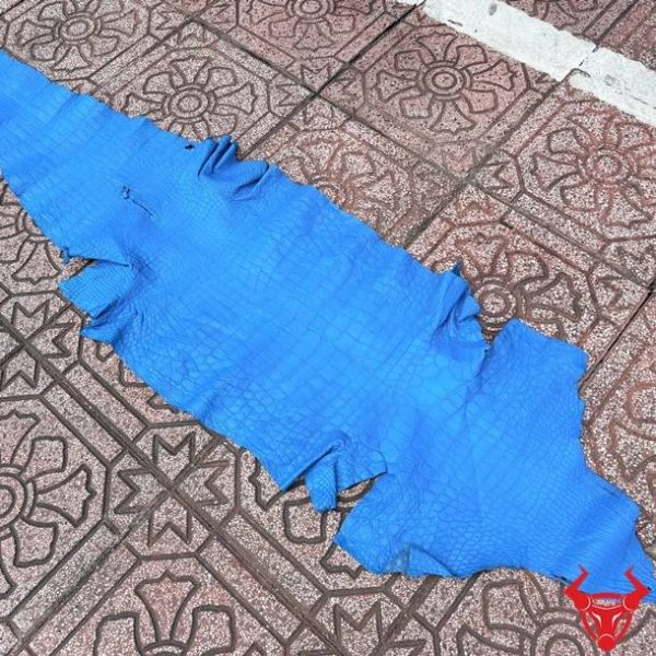 Da cá sấu Thái Lan bỏ gai màu xanh dương với chất da bền và vân đẹp.