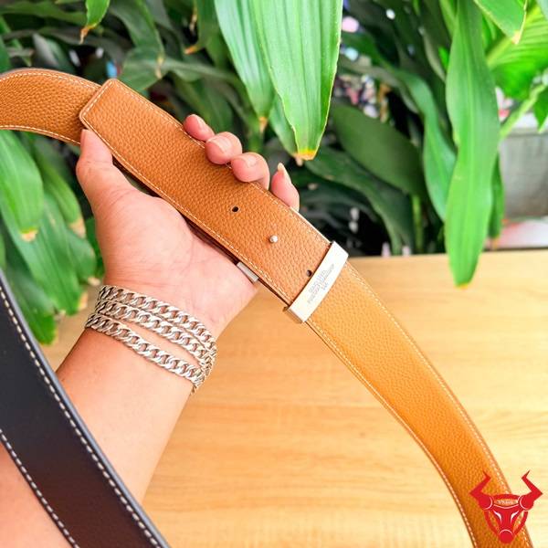Hình ảnh Thắt Lưng Nam Da Bò Togo TLK16 bản 4cm với mặt khóa thép và thiết kế cao cấp.