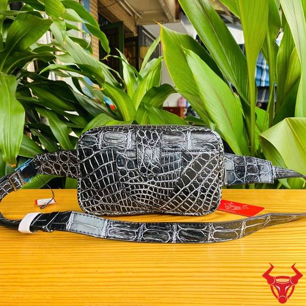 Túi Đeo Bụng Da Cá Sấu TTL06 Dành Cho Nam Giới Túi đeo bụng da cá sấu TTL06 màu đen trắng bền bỉ.