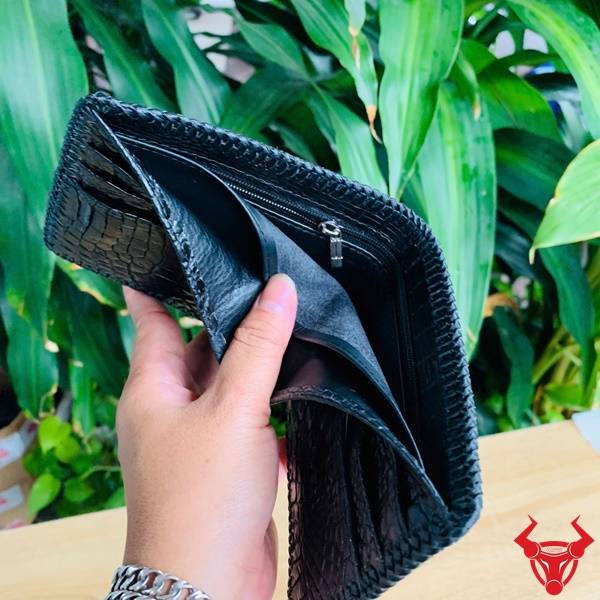 Ví đan viền da bụng cá sấu Thái Lan 2 mặt da trong ngoài VEA8 màu đen với phong cách đẳng cấp.