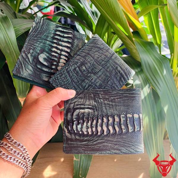 Ví Da Chân Đà Điểu 2 Mặt Da Trong Ngoài VCD4 Màu Xanh Lá Ấn Tượng Ví da chân đà điểu wax 2 mặt VCD4 màu xanh lá với thiết kế sang trọng và đẳng cấp.