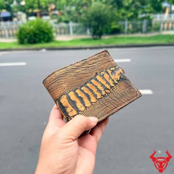 Ví Nam Da Chân Đà Điểu 2 Mặt VCD4 Màu Nâu Bò Sang Trọng Ví nam da wax chân đà điểu 2 mặt VCD4 màu nâu bò với vẻ đẹp tự nhiên và sang trọng.