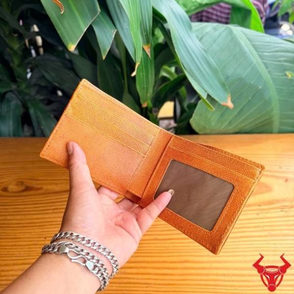 Ví Nam Móng Tay Da Cá Sấu VBA6 Màu Nâu Bò cao cấp và sang trọng.