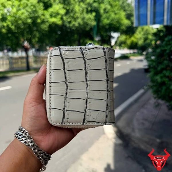 Ví Da Bụng Cá Sấu Nữ Dáng Ngắn VRBA8 Trắng Đen Thời Trang Ví da bụng cá sấu nữ dáng ngắn da Thái Lan vân vuông màu trắng đen VRBA8