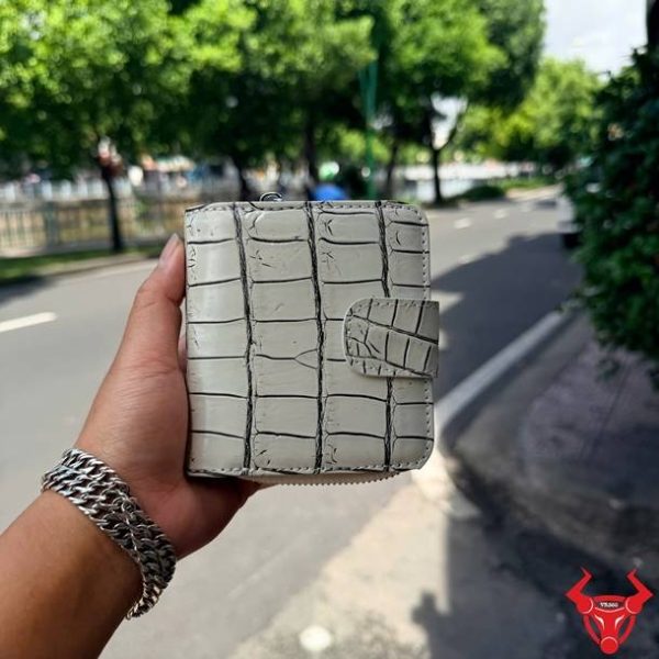Ví Nữ VRBA8 Da Bụng Cá Sấu Thái Lan Vân Vuông Sang Trọng Ví da bụng cá sấu nữ vân vuông VRBA8 màu trắng đen thời trang