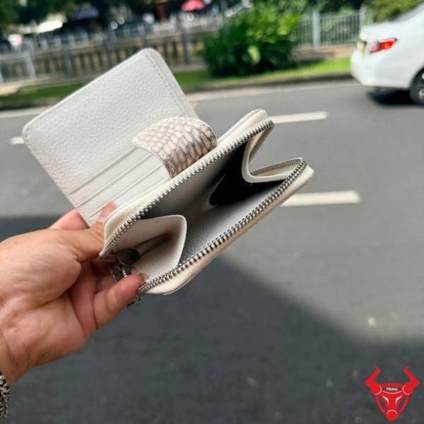 Ví Nữ Da Cá Sấu Bạch Tạng Dáng Ngắn VRBA8 Độc Đáo Ví nữ da bụng cá sấu màu bạch tạng VRBA8 phụ kiện cao cấp