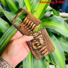 Ốp lưng Samsung Z Flip4 da chân đà điểu sang trọng.