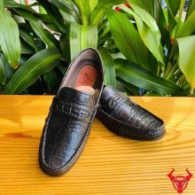 Giày lười nam GCA8 da bụng cá sấu màu đen cao cấp.