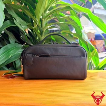 Clutch Xách Tay Da Bò Dạng Hộp Năng Động CL69 Màu Đen