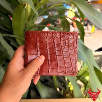 Ví Nam 2 Mặt Da Bụng Cá Sấu VCA8 Màu Nâu Đỏ