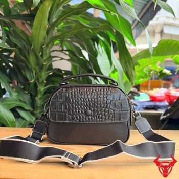 Túi Xách Đeo Chéo Nữ Da Bò TDN42 Màu Đen