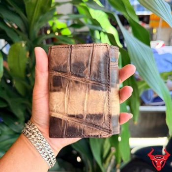 Ví 3 Gấp Ngắn Nữ Da Cá Sấu VRA8 Màu Nâu Cà Phê