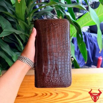 Ví Cầm Tay 2 Ngăn Da Cá Sấu BEA8 Màu Nâu Đất