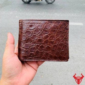 Ví Ngang Nam Da Bụng Cá Sấu VBA8 Màu Nâu Đất