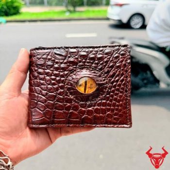 Ví Cá Sấu Trơn Bụng Phụ Kiện Mắt 3D VVA8 Màu Nâu