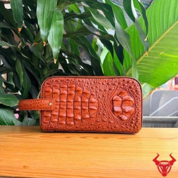Túi Clutch Hộp Xách Tay 2 Ngăn Kéo Da Cá Sấu Gù Lưng CGA4 Màu Nâu Đỏ