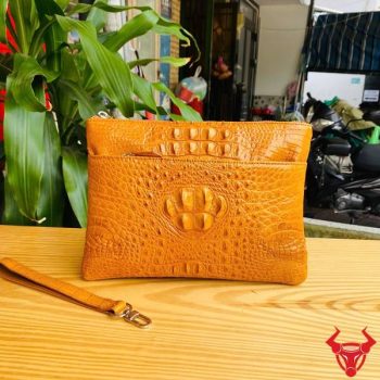 Clutch Cầm Tay Nhiều Ngăn Tiện Dụng Da Cá Sấu Gù CBDA4 Màu Vàng Cam