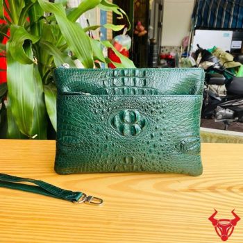 Clutch Cầm Tay Nhiều Ngăn Tiện Dụng Da Cá Sấu Gù CBDA4 Màu Xanh Lá
