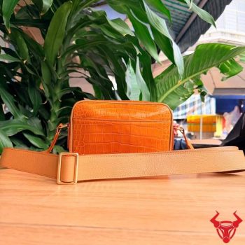 Túi Đeo Chéo Nam Da Cá Sấu Thái Lan Cao Cấp C13A8 Màu Cam