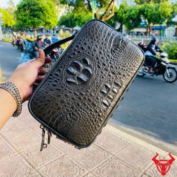 Túi Clutch Golf Xách Tay 2 Ngăn Da Gù Cá Sấu CJA4 Màu Xám