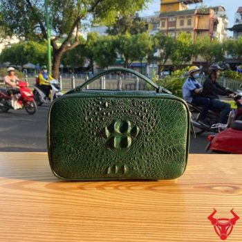 Túi Clutch Golf Xách Tay 2 Ngăn Da Gù Cá Sấu CJA4 Màu Xanh Lá