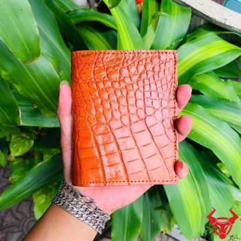 Ví Nam Form Đứng Da Bụng Cá Sấu VJA8 Màu Đỏ