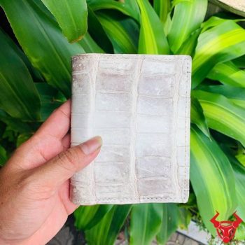 Ví Đứng Da Bụng Cá Sấu VJA8 Màu Bạch Tạng Himalaya