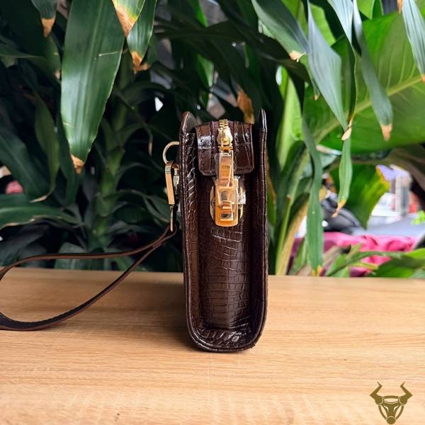 Clutch nam CKCA8 da bụng cá sấu cao cấp màu nâu