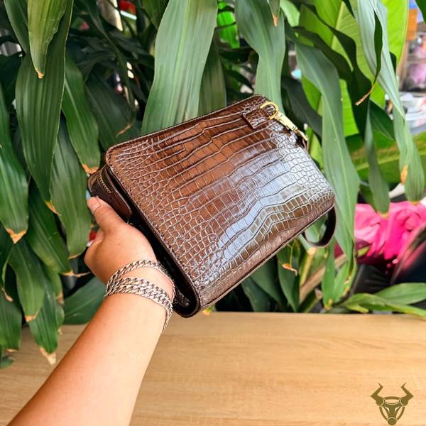 Clutch cầm tay cao cấp da bụng cá sấu màu nâu CKCA8